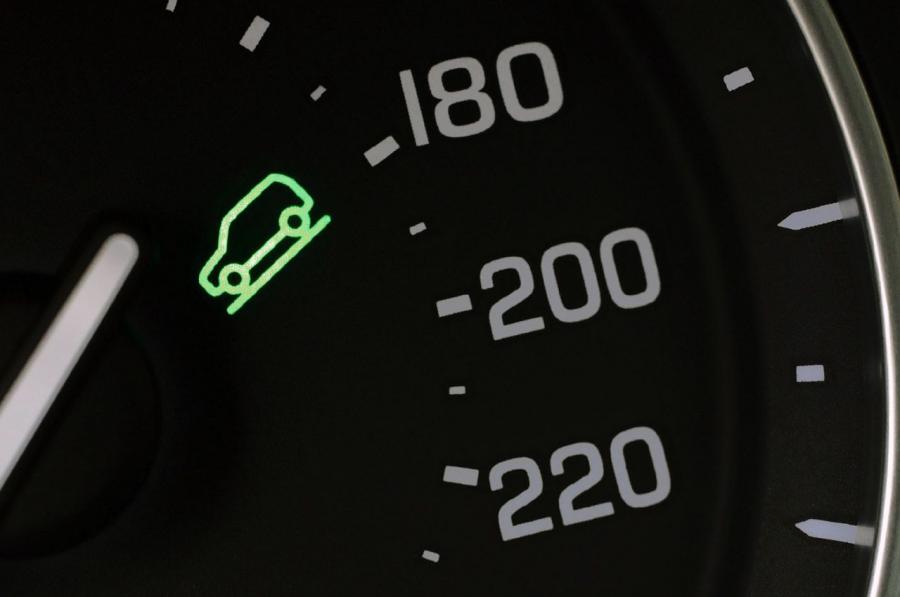  Land Rover LR2 2013 года  (фото 19 из 56)